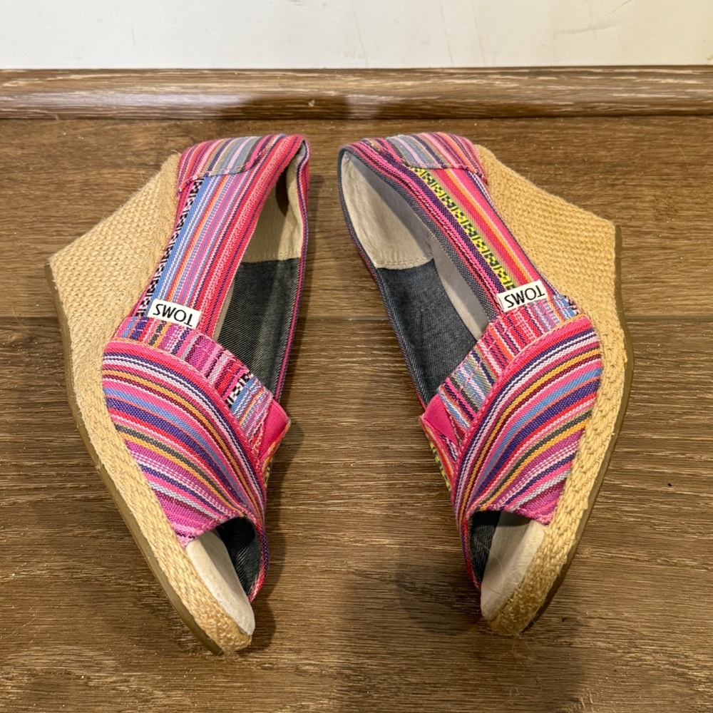 Toms Women's Peep-Toe Wedge Espadrille, Striped, Multi-Color, Size 7, Summer - Picture 6 of 13
